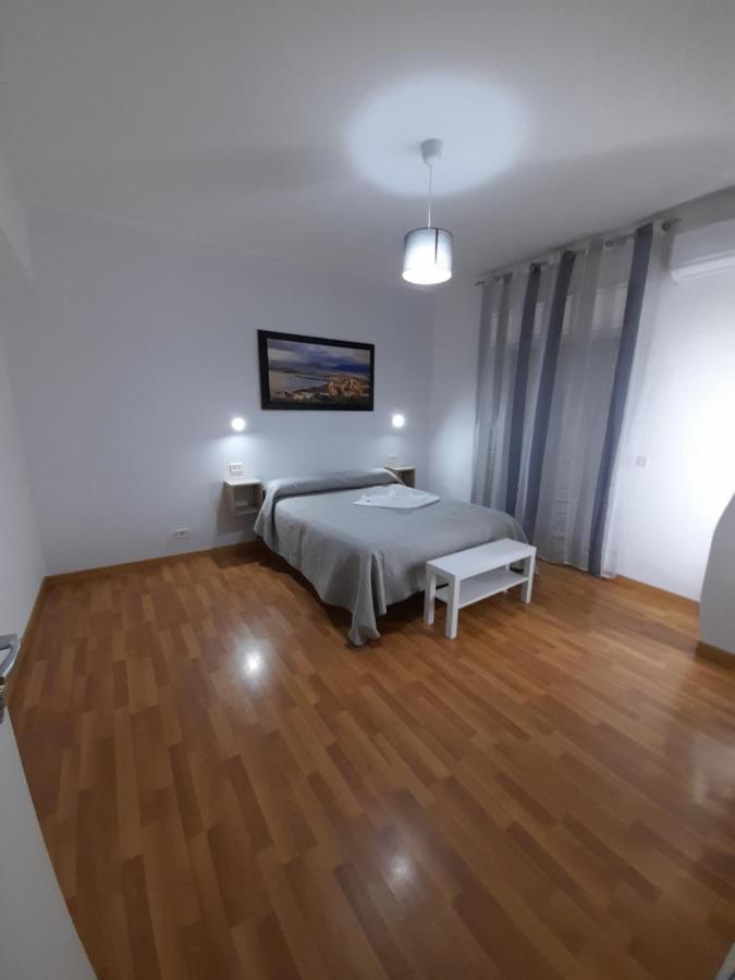 Milazzo: La Porta Delle Eolie Bed and Breakfast Kamer foto