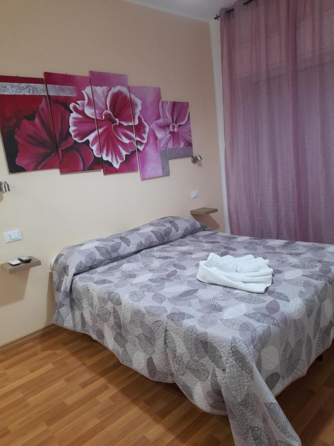 Milazzo: La Porta Delle Eolie Bed and Breakfast Buitenkant foto